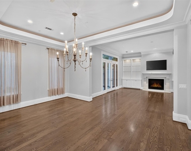 2312 Potomac Drive - Photo Thumbnail 2