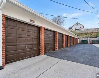 295 Essex - Photo Thumbnail 5