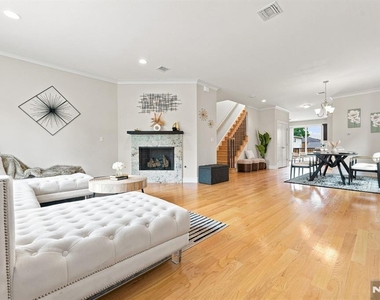 227 Lafayette - Photo Thumbnail 3