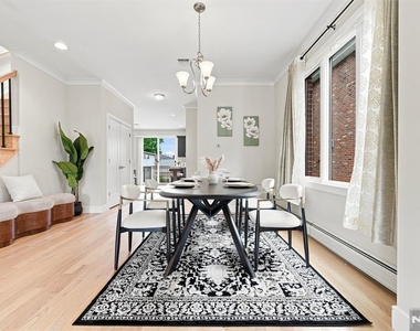 227 Lafayette - Photo Thumbnail 4