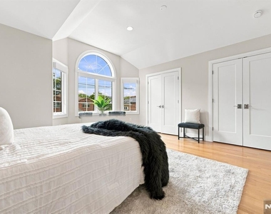 227 Lafayette - Photo Thumbnail 25