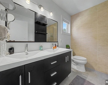 61 Center - Photo Thumbnail 25