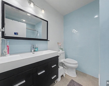 61 Center - Photo Thumbnail 20