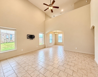 10111 Tallcrest Lane - Photo Thumbnail 2