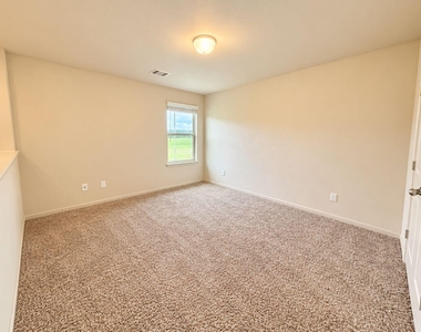 10111 Tallcrest Lane - Photo Thumbnail 14