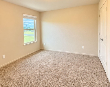 10111 Tallcrest Lane - Photo Thumbnail 17