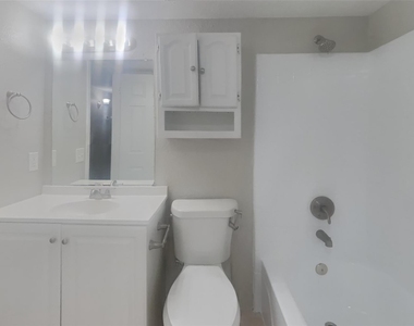 10115 Prospect Hill Drive - Photo Thumbnail 14