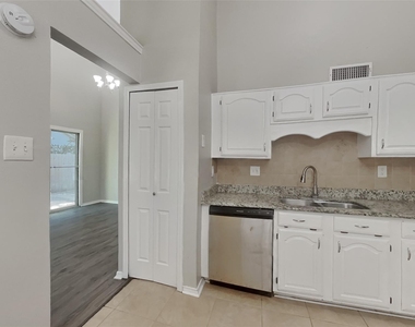 10115 Prospect Hill Drive - Photo Thumbnail 4