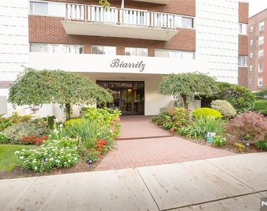 2180 Center - Photo Thumbnail 1