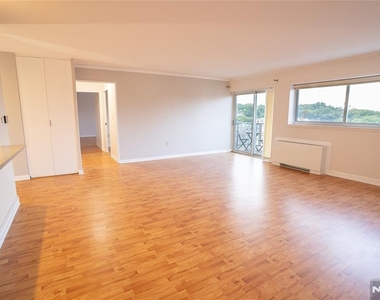 2180 Center - Photo Thumbnail 11