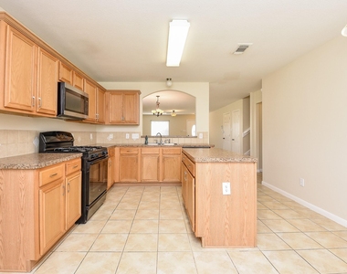 23527 Maple View Drive - Photo Thumbnail 7