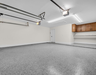 3906 Inglewood Circle - Photo Thumbnail 29