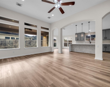 3906 Inglewood Circle - Photo Thumbnail 16