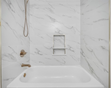 3906 Inglewood Circle - Photo Thumbnail 19
