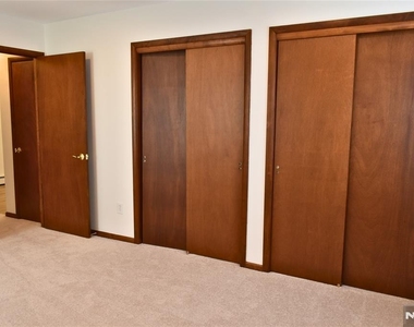 28 Elmhurst - Photo Thumbnail 13