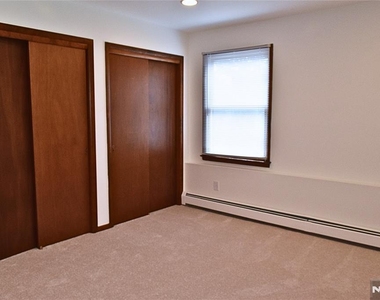 28 Elmhurst - Photo Thumbnail 14