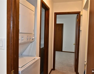 28 Elmhurst - Photo Thumbnail 16