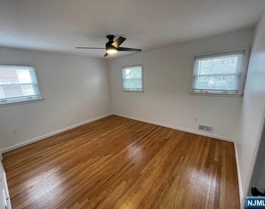 70 Beverly - Photo Thumbnail 5