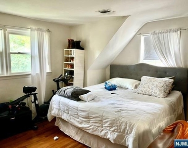 175 Euclid - Photo Thumbnail 4