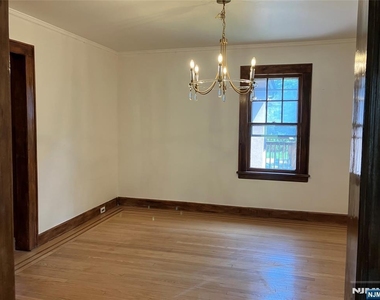 325 Bogert - Photo Thumbnail 9