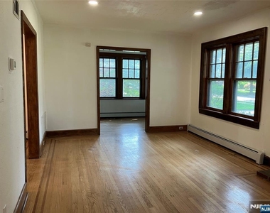 325 Bogert - Photo Thumbnail 12