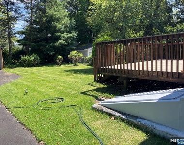 325 Bogert - Photo Thumbnail 18