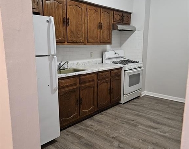 133 Anderson - Photo Thumbnail 23