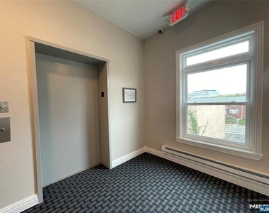 116 Essex - Photo Thumbnail 14