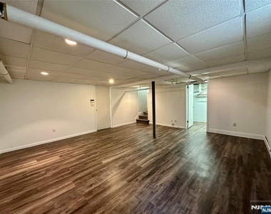 127 Howard - Photo Thumbnail 38