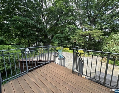 127 Howard - Photo Thumbnail 30