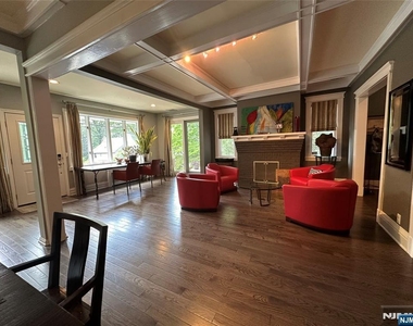 127 Howard - Photo Thumbnail 4