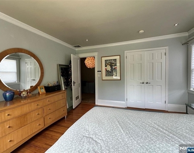 127 Howard - Photo Thumbnail 19