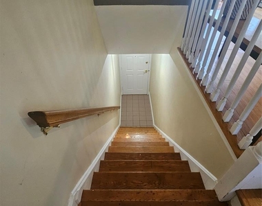 185 Palisade - Photo Thumbnail 1