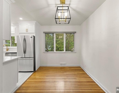 32 Beechwood - Photo Thumbnail 3