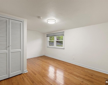 32 Beechwood - Photo Thumbnail 14