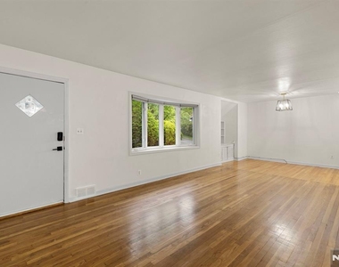 32 Beechwood - Photo Thumbnail 5