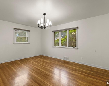 32 Beechwood - Photo Thumbnail 10