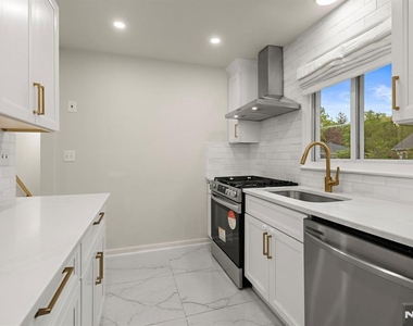 32 Beechwood - Photo Thumbnail 2