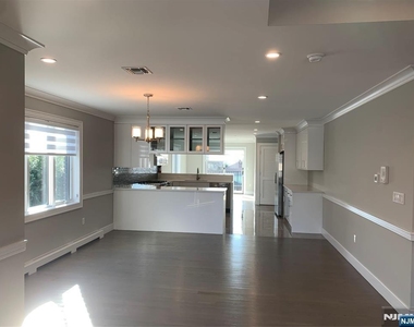 56 W Ruby - Photo Thumbnail 23