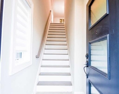 56 W Ruby - Photo Thumbnail 1