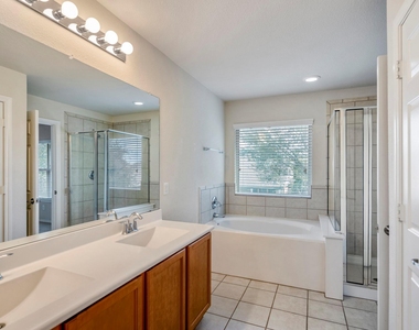 6419 Calgary Woods Lane - Photo Thumbnail 28