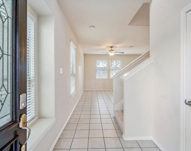 6419 Calgary Woods Lane - Photo Thumbnail 6