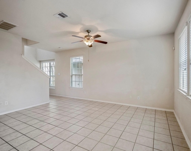 6419 Calgary Woods Lane - Photo Thumbnail 10
