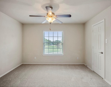 6419 Calgary Woods Lane - Photo Thumbnail 35
