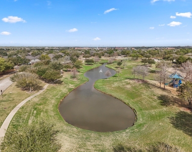6419 Calgary Woods Lane - Photo Thumbnail 45