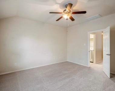 6419 Calgary Woods Lane - Photo Thumbnail 25