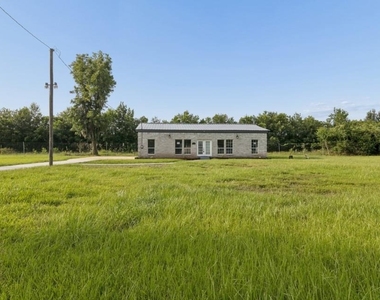 638 Kelly Lane - Photo Thumbnail 24