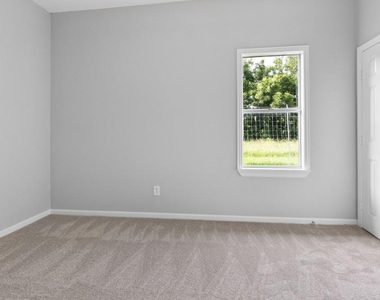 638 Kelly Lane - Photo Thumbnail 16