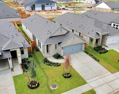 27315 Scarlet Paint Brush Drive - Photo Thumbnail 39