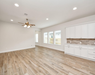 27315 Scarlet Paint Brush Drive - Photo Thumbnail 5